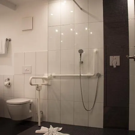 Hotel-restaurant Zur Traube Альтенар