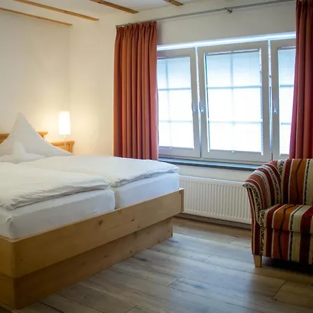 Hotel-restaurant Zur Traube Отель