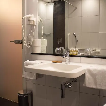 Hotel-restaurant Zur Traube מלון אלטנהר